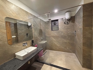 Superior Double Room, City View | Bathroom | Shower, towels, soap, shampoo - Raghuvar Hotel and Resto (Ramdevra)