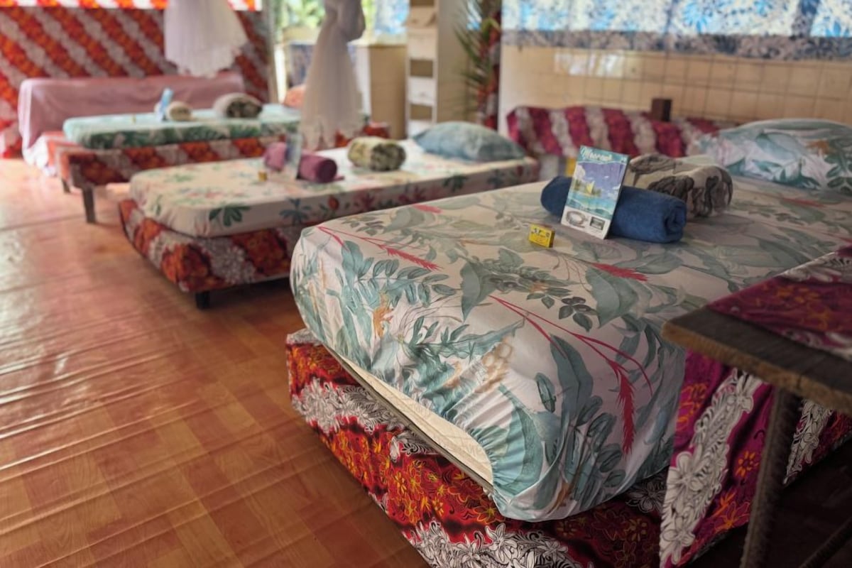 Family Shared Dormitory, Mountain View | In-room safe