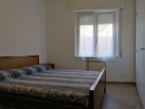Luokittelematon kuva, 3 kautta 17, painike