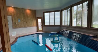 Lake Winnebago Private Dock Indoor Pool Sleeps 22