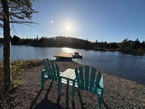 Charming 3-bedroom cottage in quaint Brigus Junction. Pet friendly