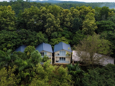 Dandeli Luxury Jungle Resort