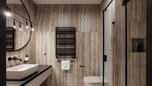 Deluxe Studio Suite, Balcony, City View | Bathroom - Bulvar premium with parking by the Sea (Gdańsk)