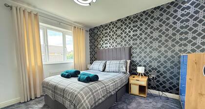 Big 4-Bedroom Home, Fully Equipped