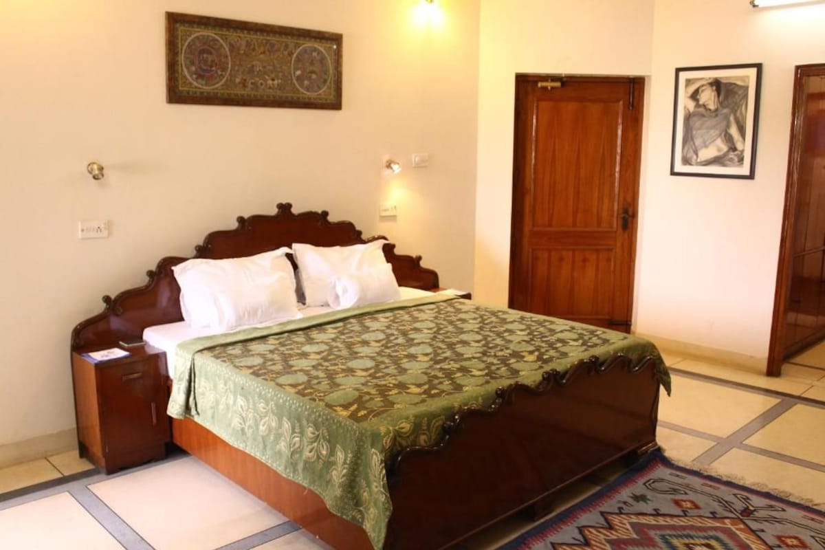 Quarto família, sacada, vista para a cidade | Ferros/tábuas de passar roupa