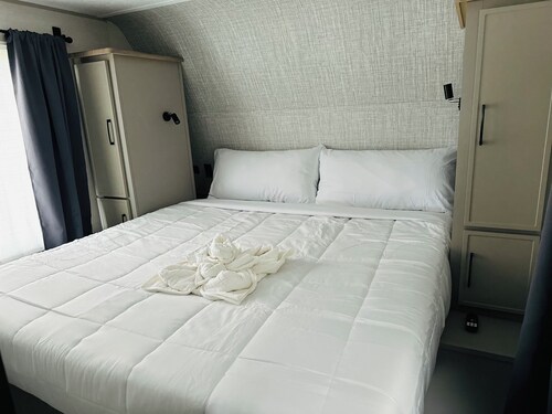 Memories on Wheels – Cozy Getaway in Ocala