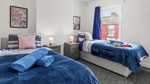 Room - Kensington Contractors Den (Liverpool)