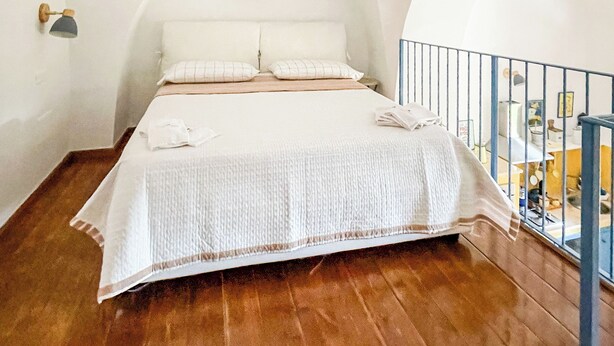 Ảnh chưa phân loại, 1 trong số 20 ảnh, nút