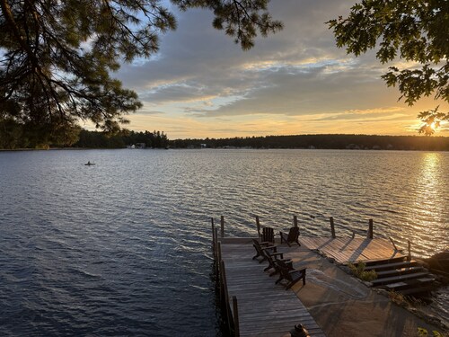 Classic Lake Winnipesaukee Camp - 5 Bedrooms, Private Beach, Dock, Pet Friendly