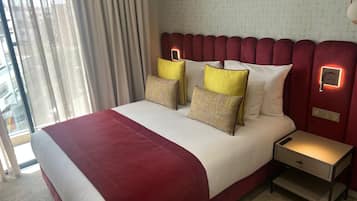 Chambre Simple | Coffres-forts dans les chambres, bureau