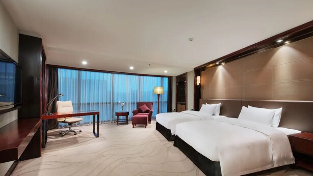 Unclassified image, 1 of 60, button - Chongqing Empark Grand Hotel (Chongqing)