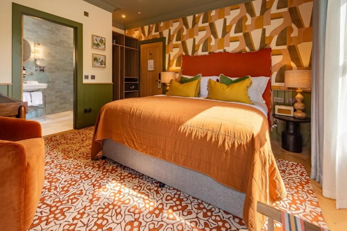Deluxe Double Room | Free WiFi