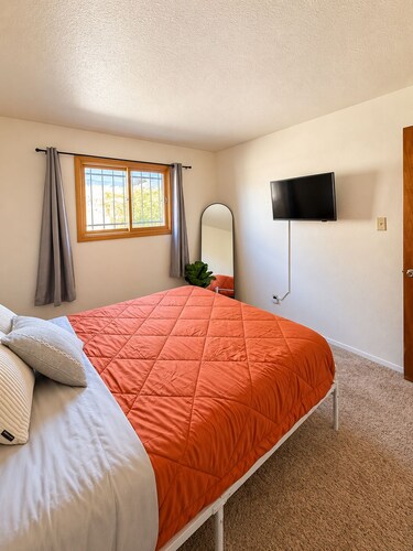 Desert Oasis w/ Private Pool Near ASU
