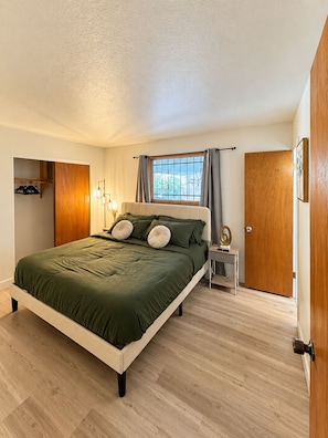 Room - Desert Oasis w/ Private Pool Near ASU (Tempe)