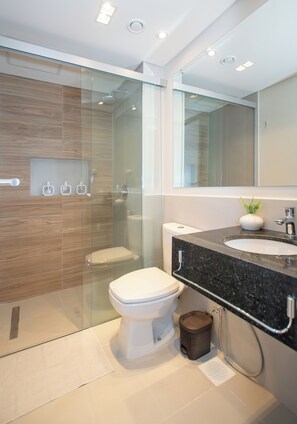 Studio | Bathroom - Corporate Stays First del Sol - 404 (Asunción)