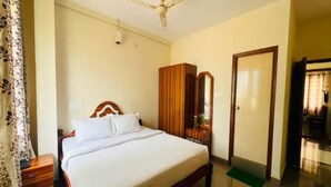Deluxe Room - Fabhotel Sangama Comfort (Kanakapura)