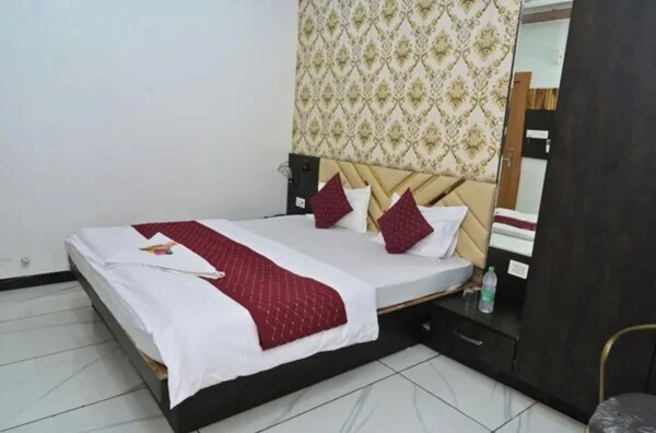 Fabhotel Rk - Dewas