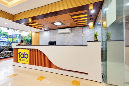 FabHotel Waltair Center