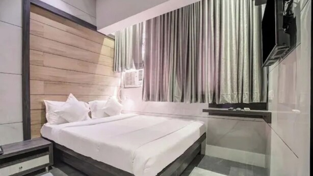 Deluxe Room - Fabhotel Spring Residency (Mumbai)
