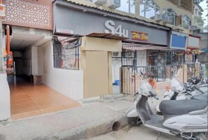 Exterior - Fabhotel Spring Residency (Mumbai)