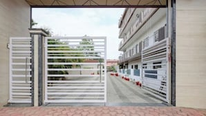 Property entrance - Fabhotel Rajdhani Heritage (Ranchi)