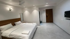 Deluxe Room - Fabhotel Infinity Corporate Stay (Pune)