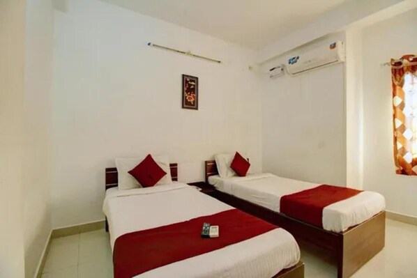 Room - Fabhotel The Mangrove Wood Residency (Chennai)