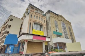 Exterior - Fabhotel Rahul International (Hyderabad)