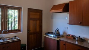 Unclassified image, 5 of 31, button - Lovely 4-bedroom bungalow in enchanting Kandy for your getaway (Kandy)