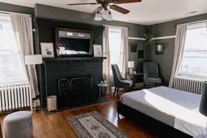 Room - The Velvet Anchor | Chelsea Suite:
Bohemian Charm (Norfolk)