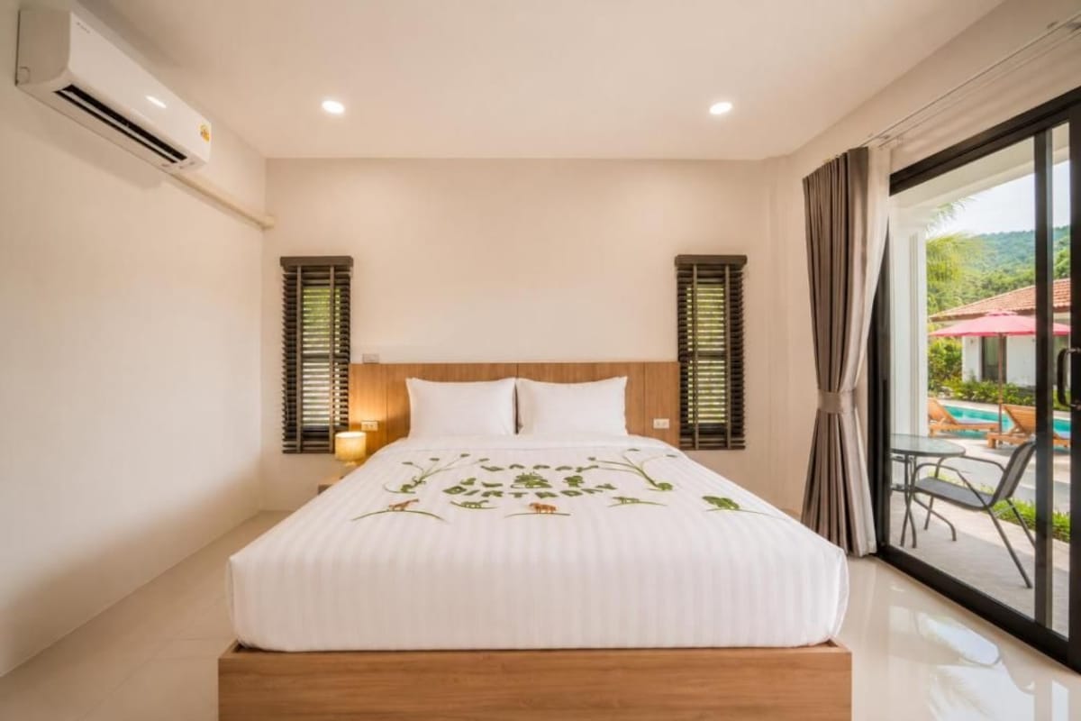 Standard-Doppelzimmer, Poolblick | Kostenloses WLAN
