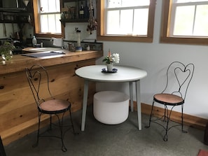Dining - Cozy Hartland Farmhouse: Mins to Woodstock, Killington & Dartmouth Skiing (Hartland)