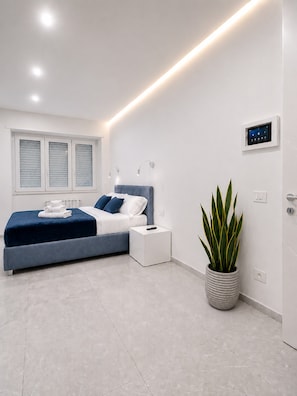 Unclassified image, 2 of 30, button - Vrbo Property (Roma)