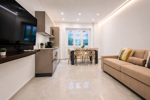 Unclassified image, 4 of 30, button - Vrbo Property (Roma)