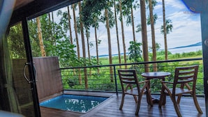 Outdoor dining - Wild Geese Lodge (Buwaya Kasanje)