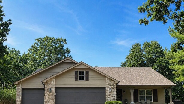 Exterior - Quiet, serene home in Hulbert with 2 bedroom, 2 bathroom & ample living space. (Hulbert)