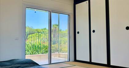Spacious country house with a large garden. 5 Mins from the sea of Galilea.