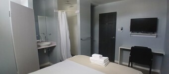 포인트 베이 호텔