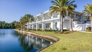 Unclassified image, 3 of 16, button - Marvelous 2-bedroom condo with upgraded amenities in Margaritaville Hilton Head. (Hardeeville)