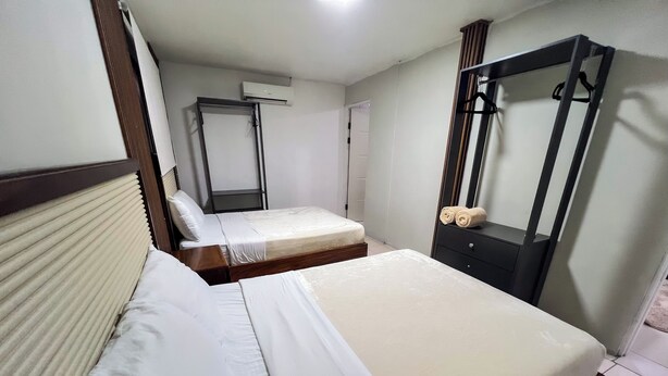 Ảnh chưa phân loại, 1 trong số 14 ảnh, nút