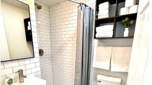 Bathroom - Cozy studio home - Near BYU and UVU (Orem)