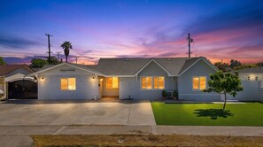 Exterior - Cozy, Brand New 3 BR/2BA Home Near Disneyland (Anaheim)