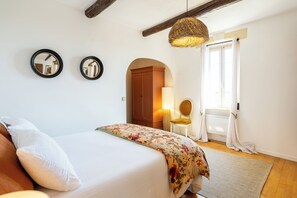 Unclassified image, 5 of 9, button - Your Private Retreat in the Heart of Provence (Aureille)