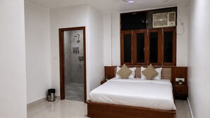 Standard Room - Shri Radha Bihari by Zenith Suites (Vrindavan)