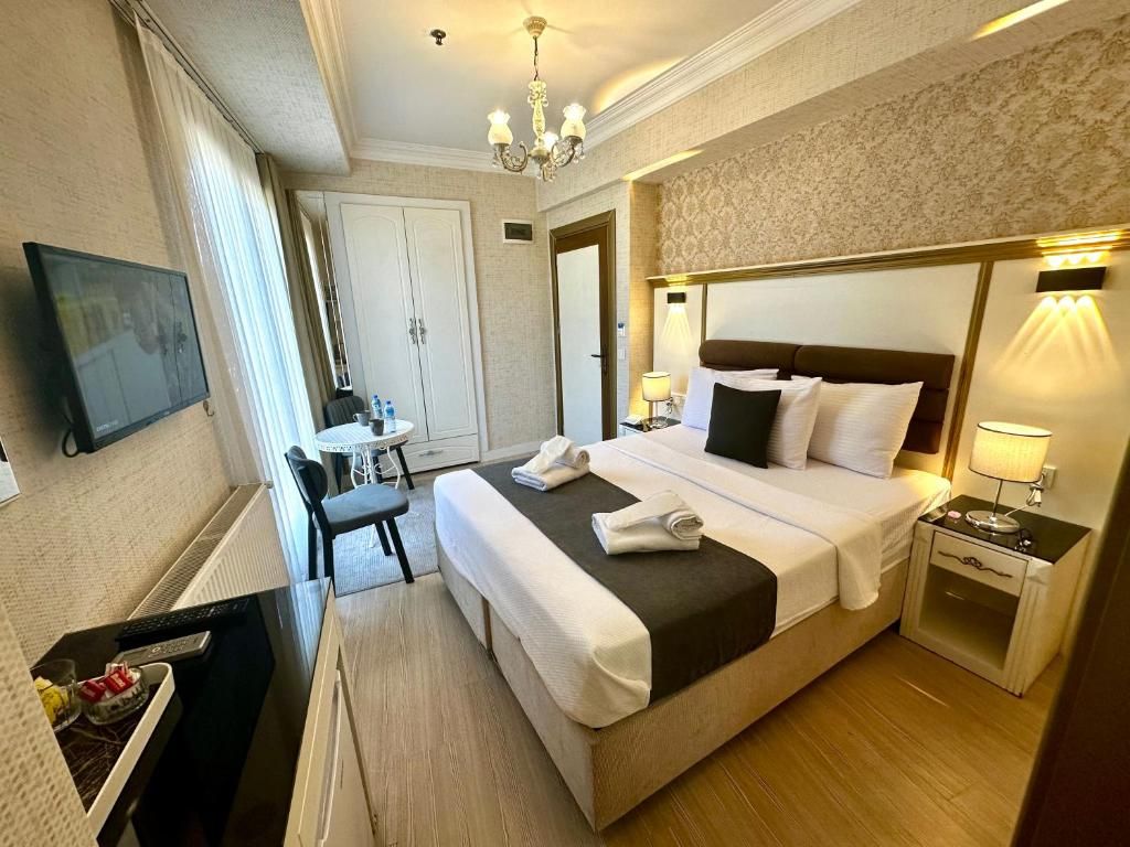 Standard-Doppelzimmer | Zimmersafe, schallisolierte Zimmer, Bügeleisen/Bügelbrett