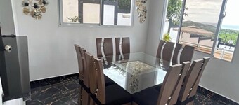 Luxurious Villa Retreat With Private Pool in Villa Vásquez
