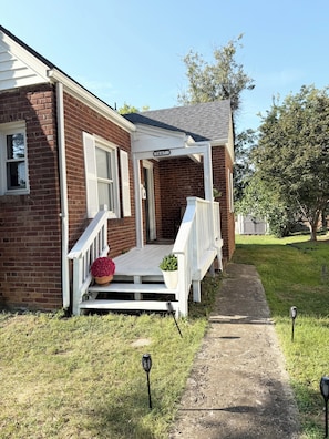 Unclassified image, 2 of 43, button - DC Getaway: Cozy 4BR Oasis by Metro & Airports (Arlington)