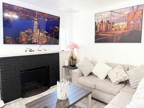 Unclassified image, 1 of 43, button - DC Getaway: Cozy 4BR Oasis by Metro & Airports (Arlington)