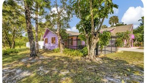 Exterior - 2-bedroom Tropical Resort (Fort Pierce)