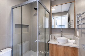Bathroom - Garage and City View in Urubici Ust0205 (Urubici)